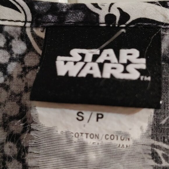 Star Wars hospital nurse scrubs top tunic black, white, pink Small - Picture 7 of 7